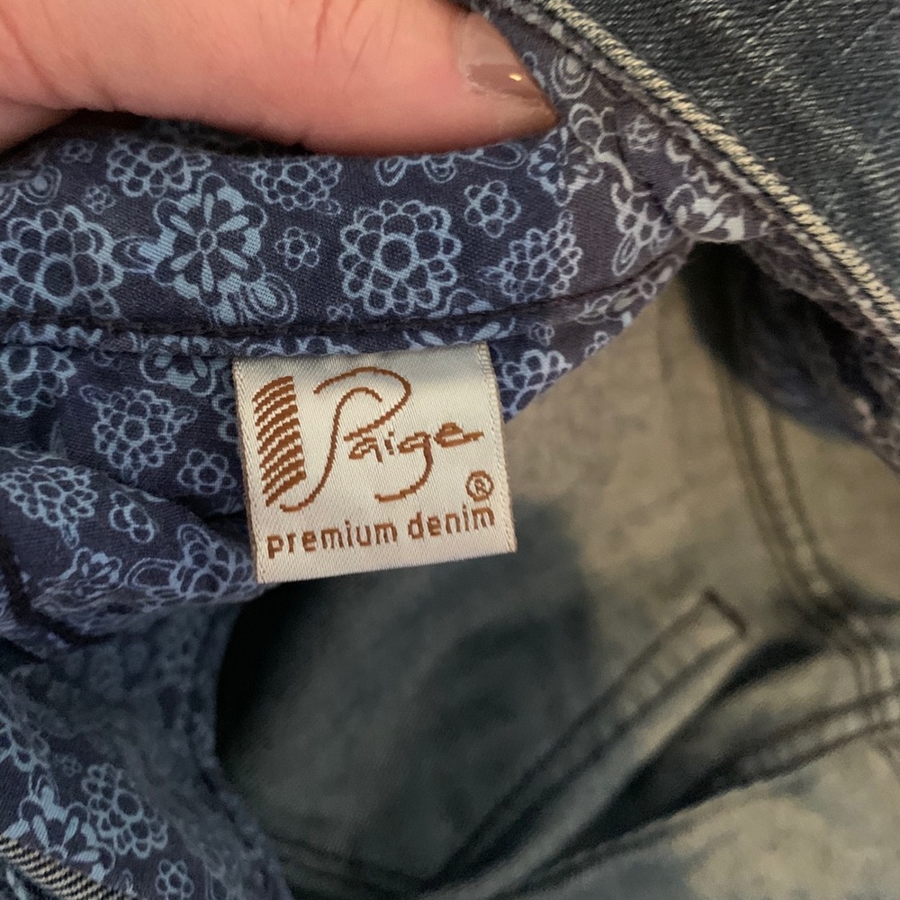 Paige Hidden Hills Bootcut Jeans size 28. - Picture 5 of 9